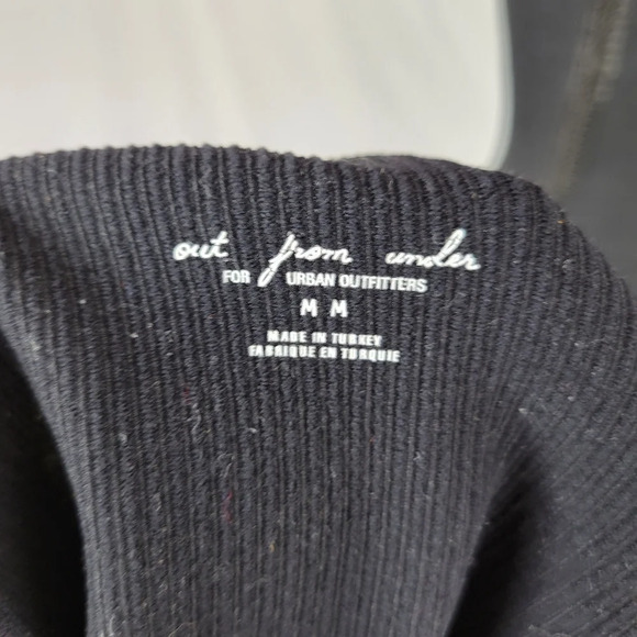 URBAN OUTFITTERS Ribbed Halter Crop Top Size Medium - Picture 6 of 6